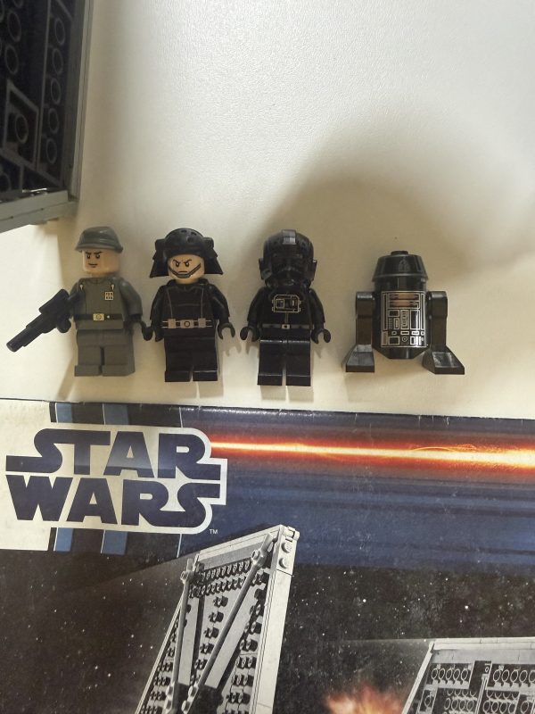 Star Wars Tie Fighter (9492) - MONTADO - Imagem 3